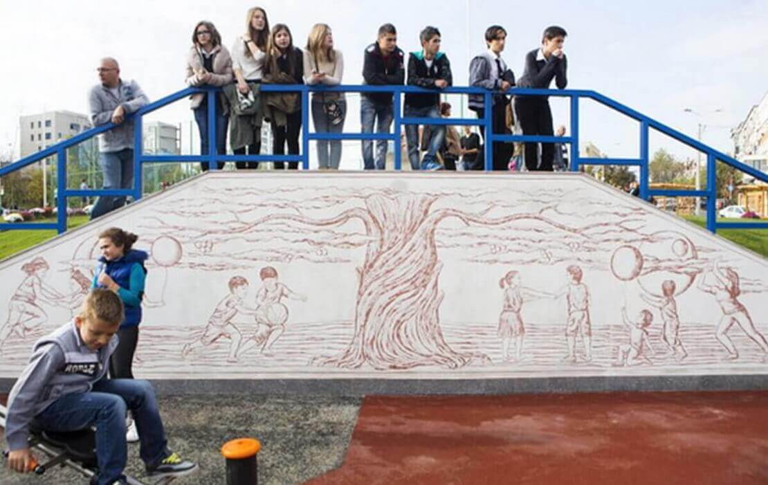 Roots and Burgeons, urban art, sgraffito, Roland Pangrati 2011 Roots and Burgeons, urban art, sgraffito, Roland Pangrati 2011